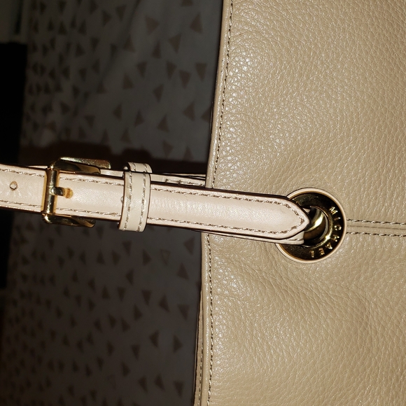 💕🔥Beige Michael Kors Bag Tote🔥💕 - Picture 5 of 12